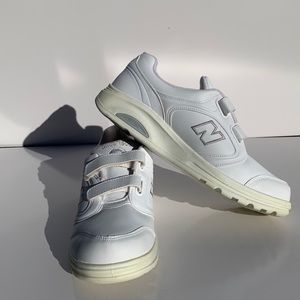 New Balance 812 walking shoes white strap